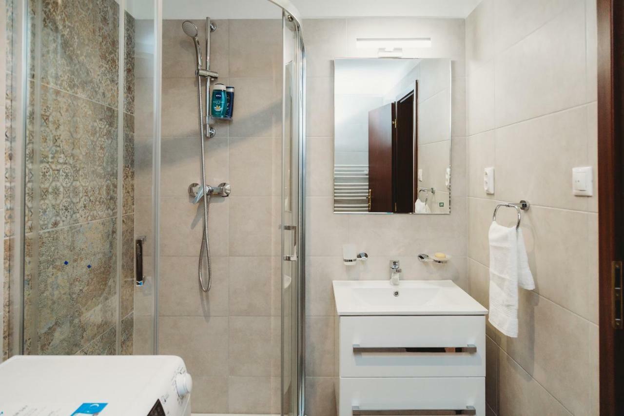 Center City Charming Loft Apartment โกชิเซ ภายนอก รูปภาพ