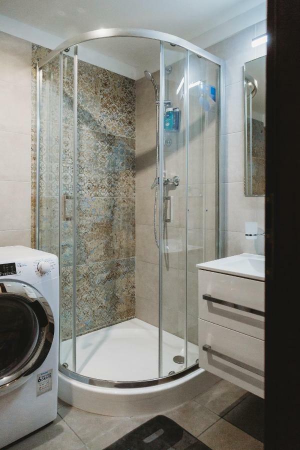 Center City Charming Loft Apartment โกชิเซ ภายนอก รูปภาพ